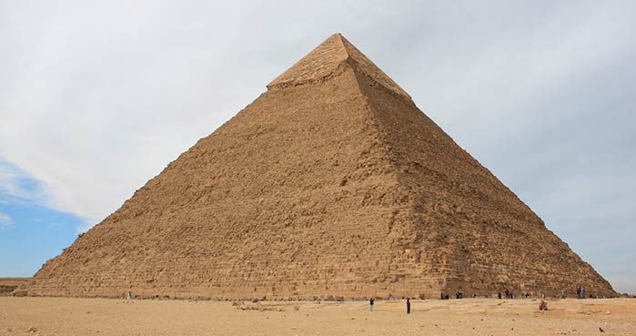 Le piramidi: immense tombe per i faraoni