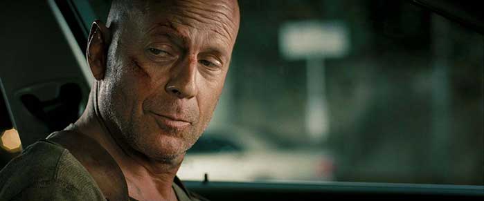 La recensione di die hard 4 vivere o morire