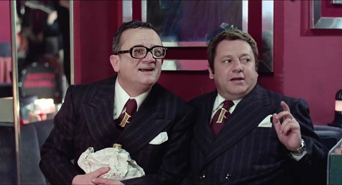Fantozzi e Filini al night club "L'Ippopotamo"