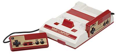 Il Famicom nella sua prima versione giapponese