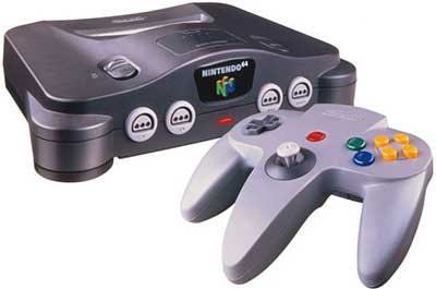 Il Nintendo 64 con il suo caratteristico controller a leva analogica
