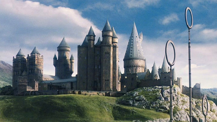 La scuola di Magia e Stegoneria di Hogwarts nella ricostruzione cinematografica