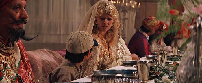 La cena a base di serpenti ed insetti del palazzo di Pankot