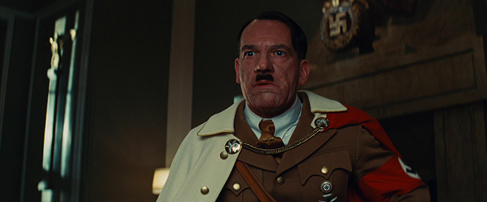 Martin Wuttke è Adolf Hitler